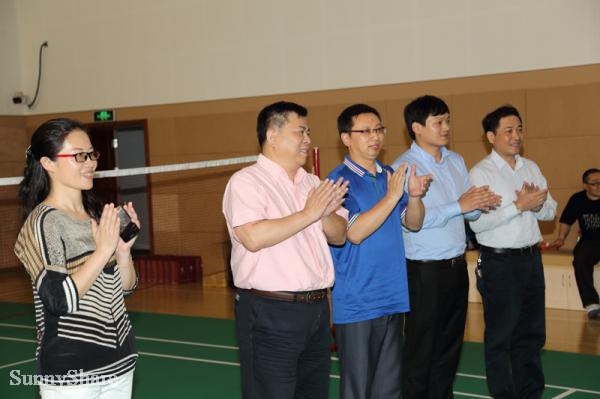 双方公司工会领导在开幕式上